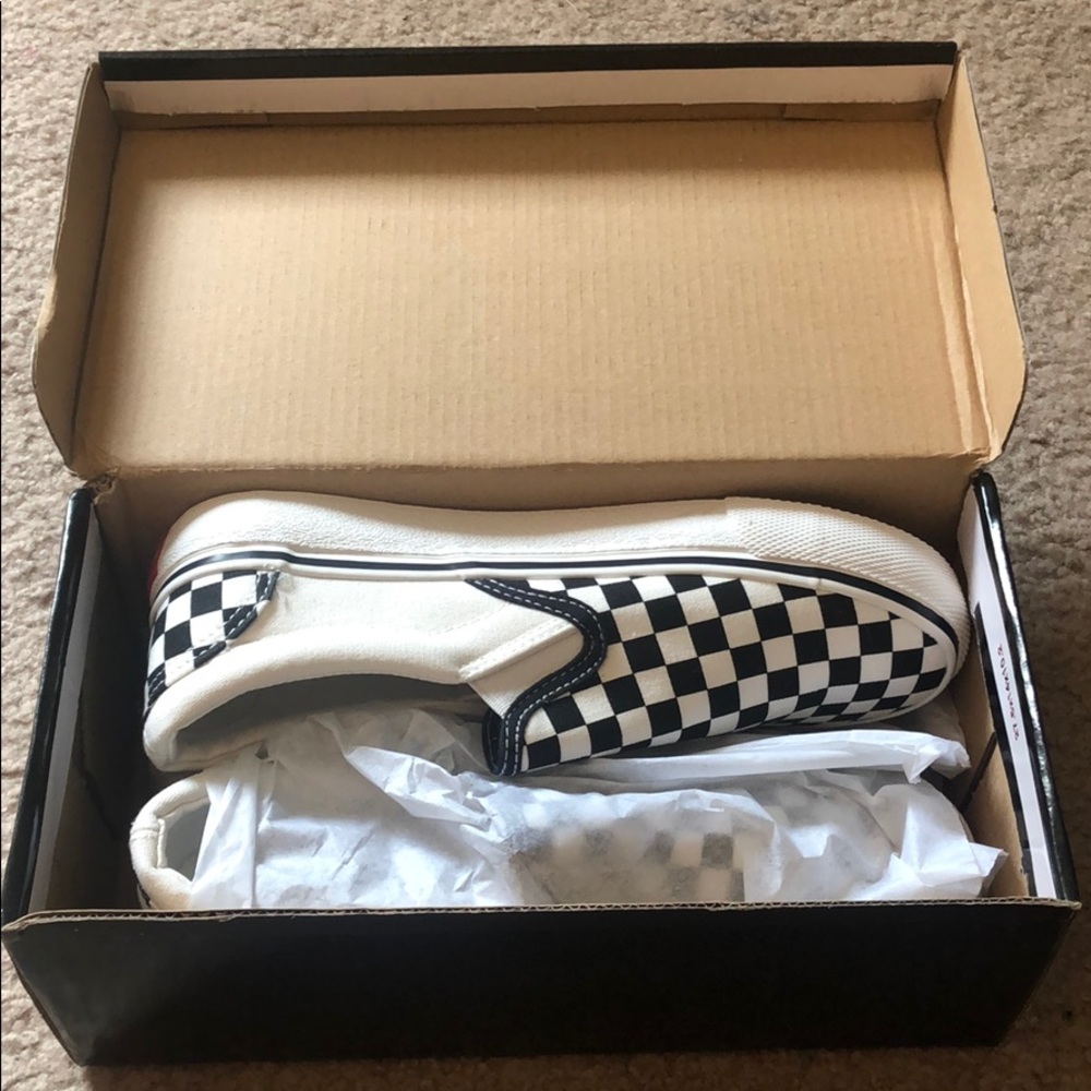 Canvas shoes